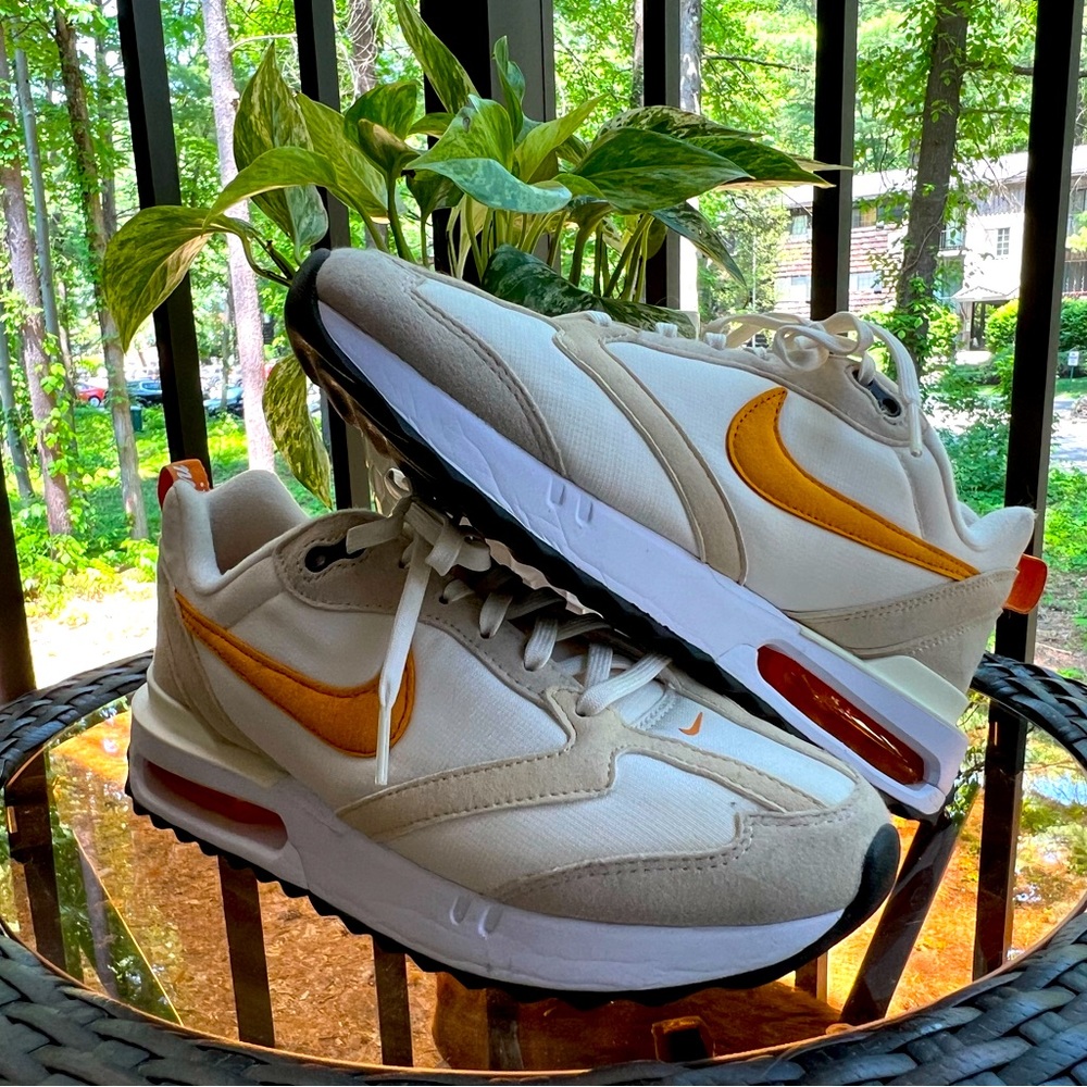 Women’s Nike Sneakers